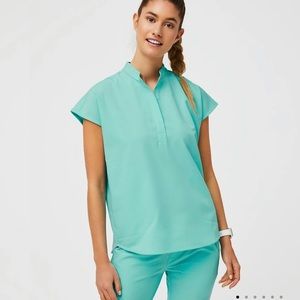 Figs Rafaela scrub top Fresh Aqua medium
